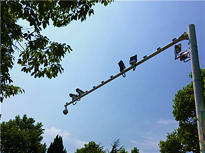 8年專注,智能交通監控補光燈領域